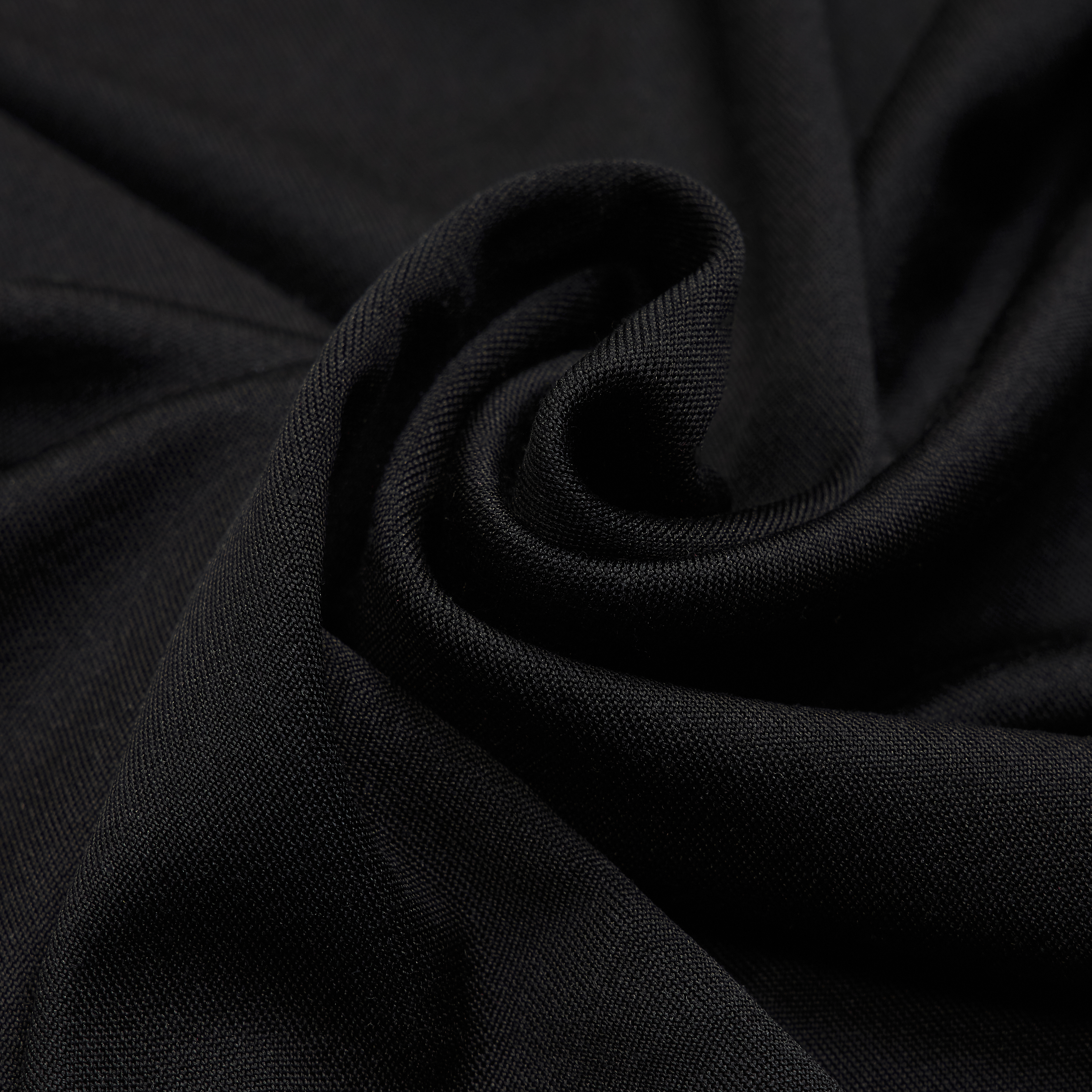 Raven silk detail